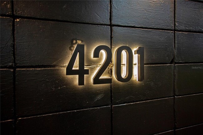Building Photo - 4201 Mizell St