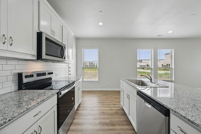 Building Photo - 2076 Layla Dr