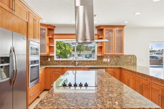 Building Photo - 13145 Coronado Terrace