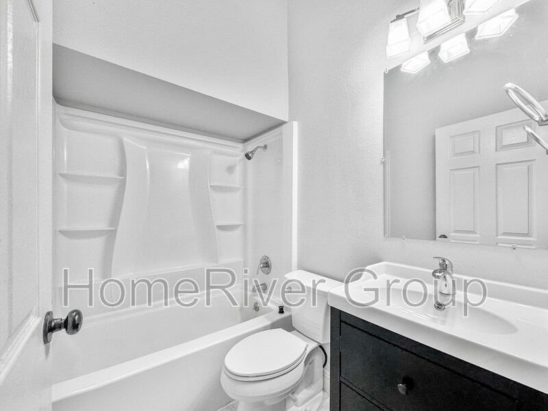 Building Photo - 5743 Eden Ln