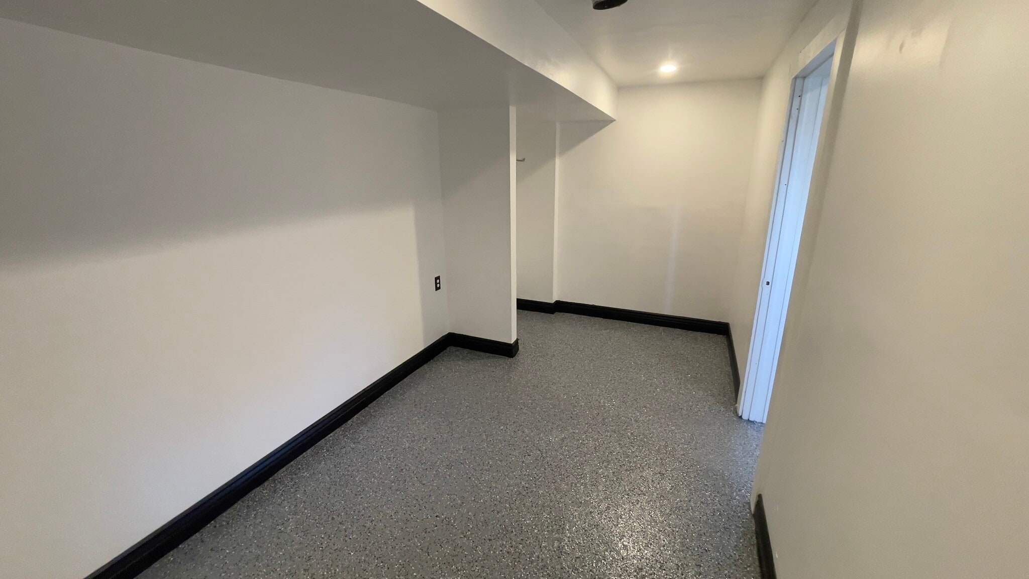 Building Photo - 308 9th St