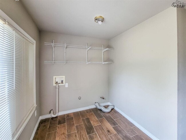 Building Photo - 311 Galveston St
