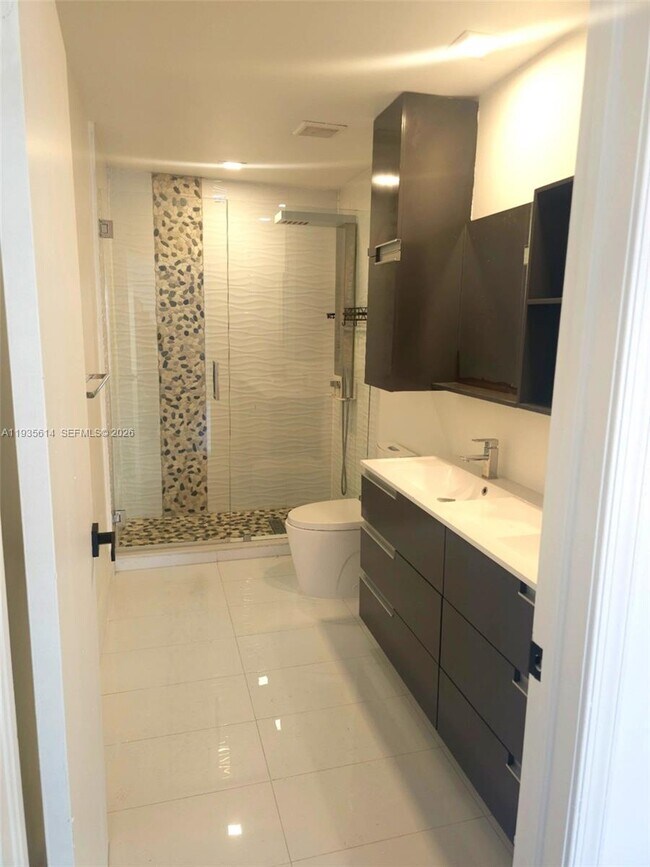 Building Photo - 5571 NW 188th St