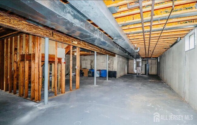 Building Photo - 506 Jarrard St