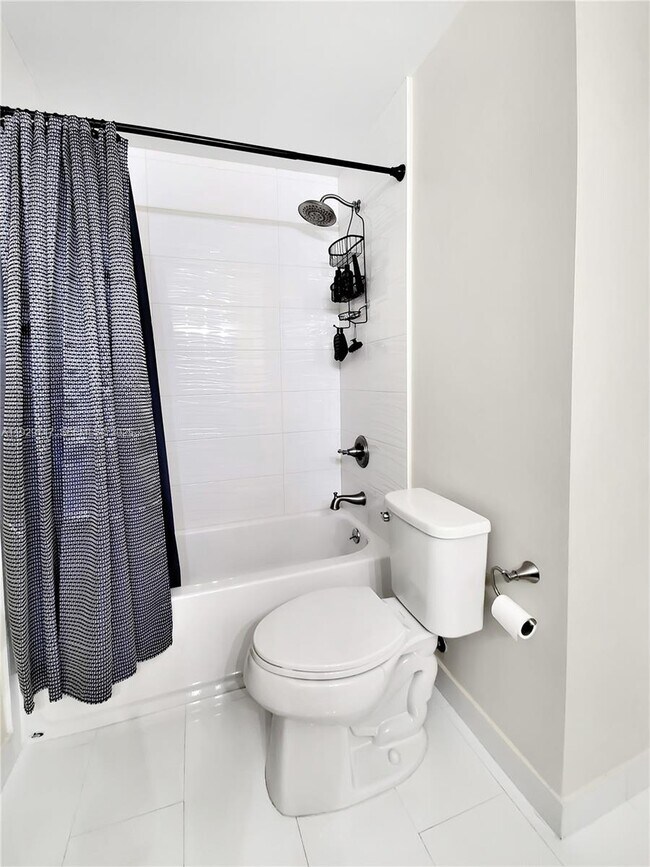 Building Photo - 15701 SW 137th Ave