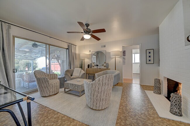 Building Photo - 444 N Shattuck Pl