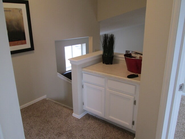 Building Photo - 3 bedroom house near Garden Acres Park