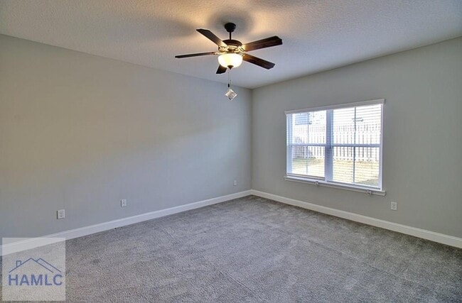 Building Photo - 546 Fairview Cir