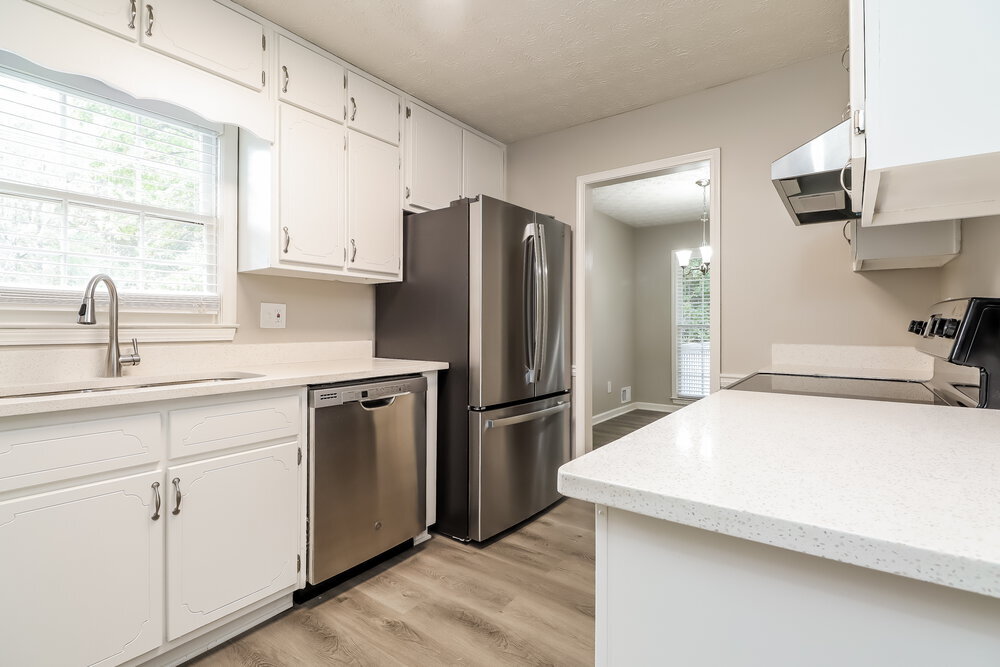 Building Photo - 1609 Sugar Plum Dr SW