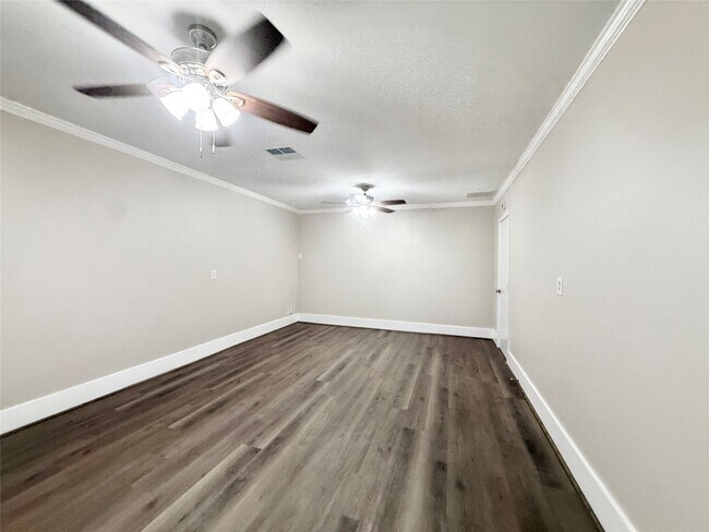 Building Photo - 109 Houston St