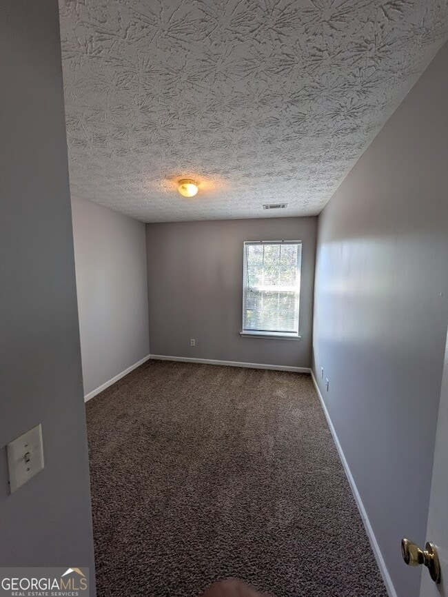 Building Photo - 2953 Fields Dr