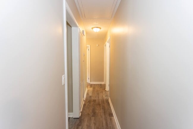 Building Photo - Welcome to this beautiful newly renovated 3-bedroom brick ranch!