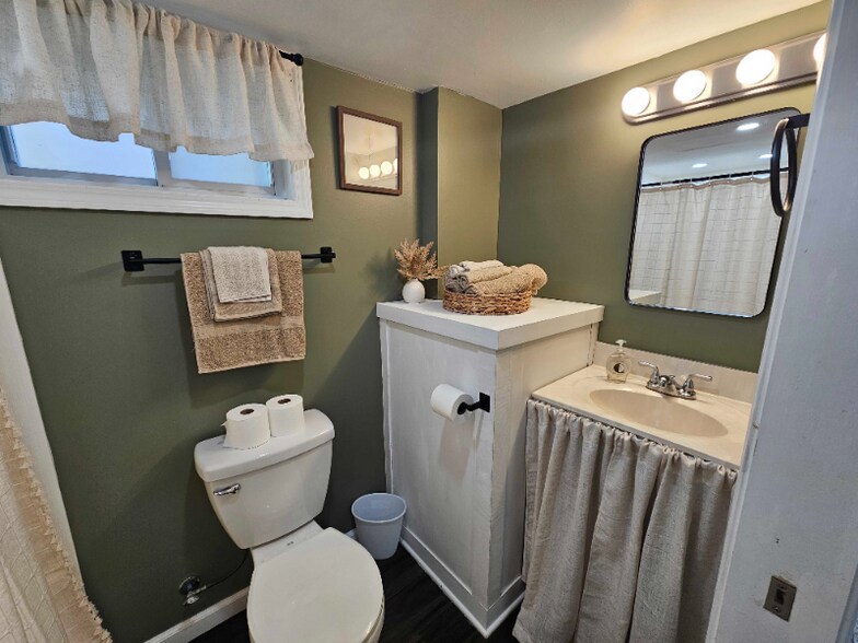 Building Photo - 318 Murphy Ave