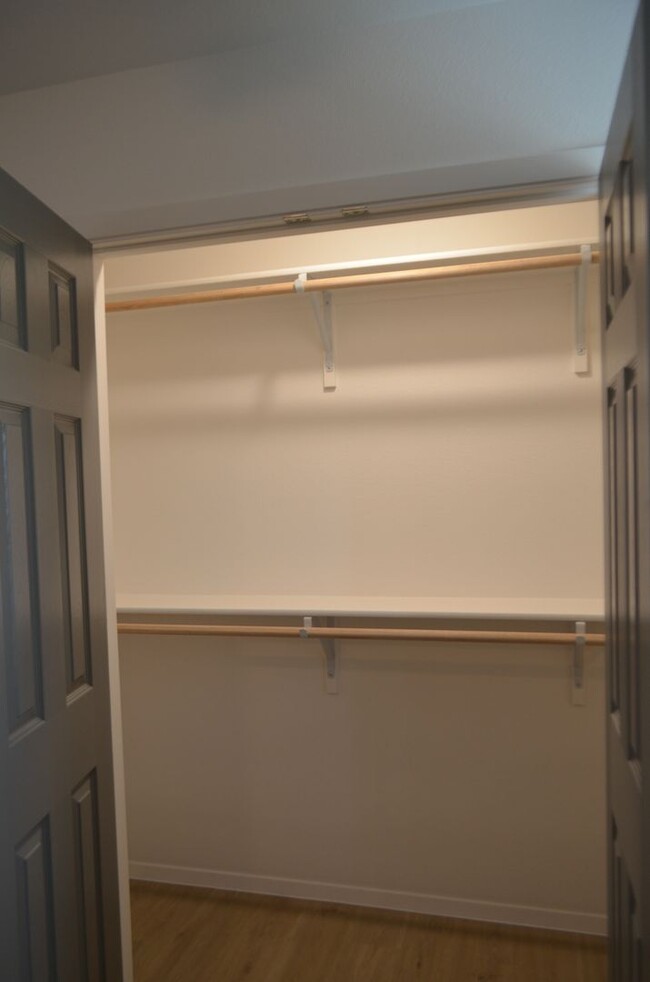 Building Photo - 971 Cline Dr