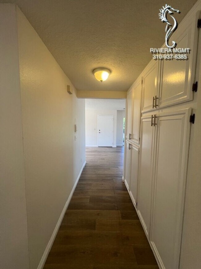Building Photo - 2 BR 1 BA Condo in San Pedro