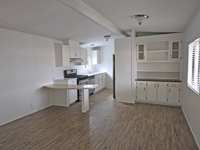 Building Photo - 8633 E Brundage Ln
