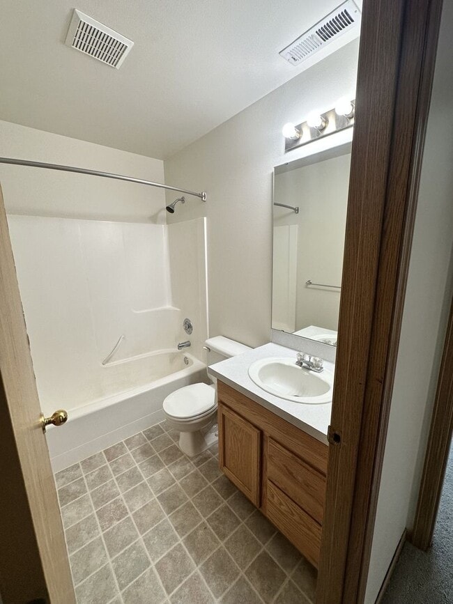 Building Photo - Beautiful Home in Central Pasco!