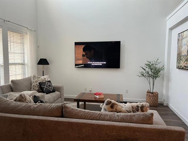 Building Photo - 261 McConathy Wy