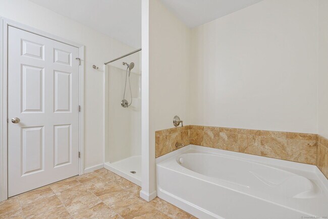 Building Photo - 38 Brighton Park Way