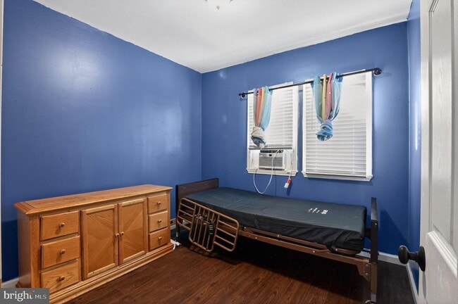 Building Photo - 2041 W Main St