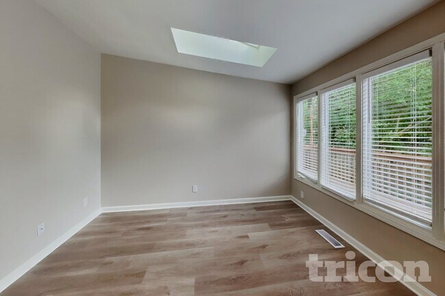 Building Photo - 2309 Pastille Ln