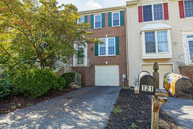 Building Photo - Charming Limestone Hills West Townhome - C...
