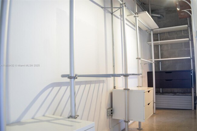 Building Photo - 1749 NE Miami Ct