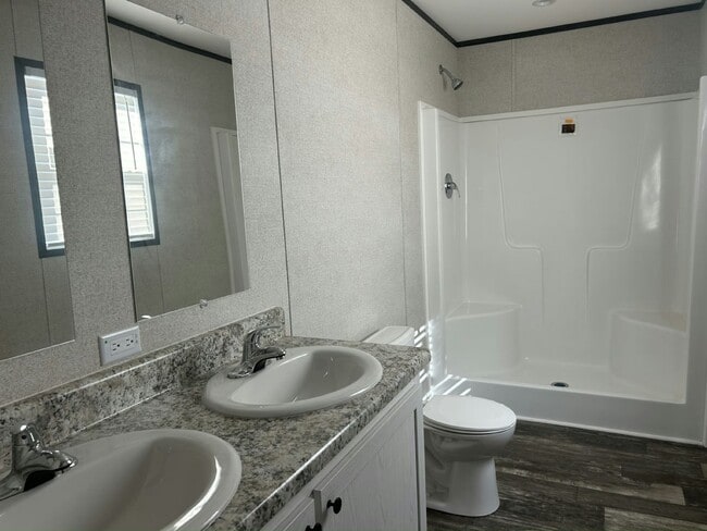 Building Photo - 14261 Isoba Ct