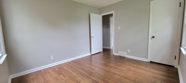 Building Photo - 4404 Marseilles St