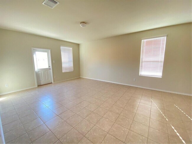 Building Photo - 604 Sonterra Blvd