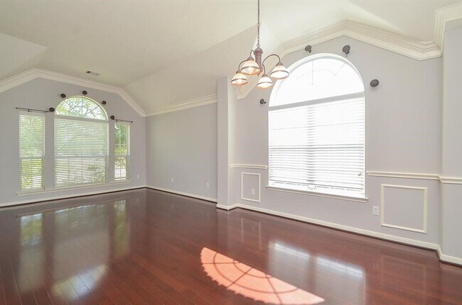 Building Photo - 6726 Oakman Ln