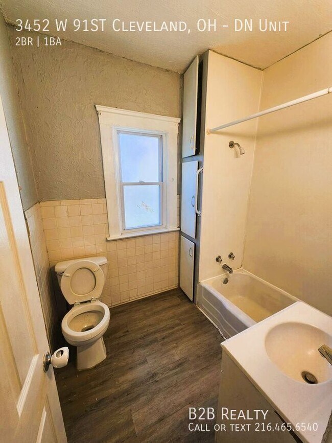 Building Photo - 3452 W 91st St