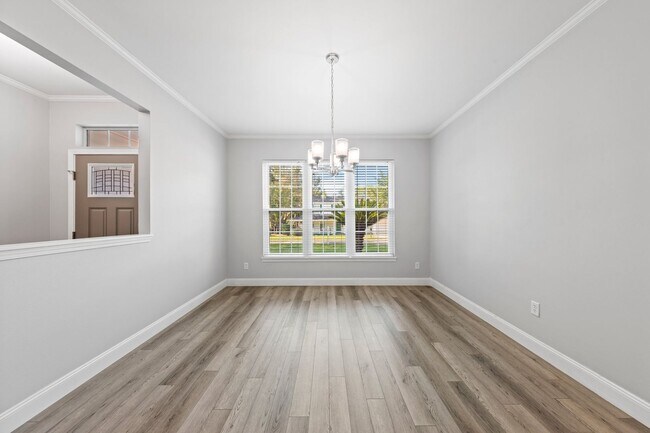 Building Photo - Spacious 4 Bedroom in Bluewater Bay w/ Large POOL!!