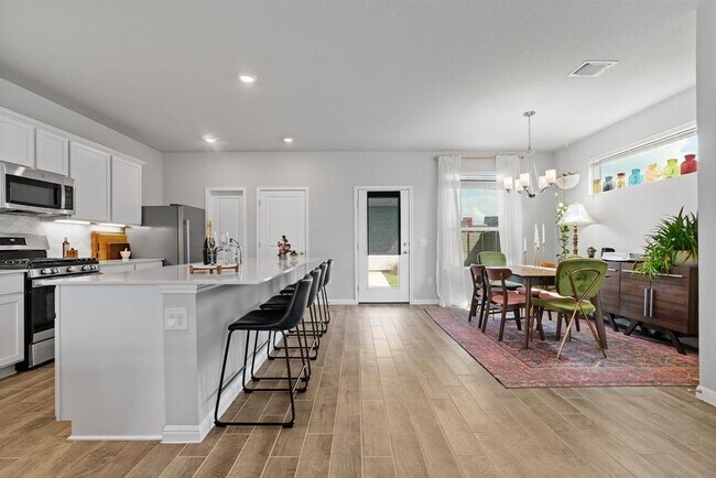 Building Photo - 5317 Baythorne Dr