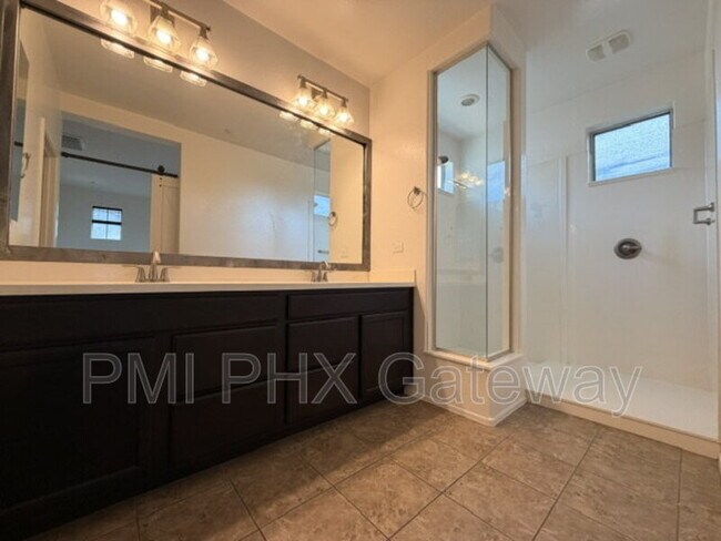 Building Photo - 5169 S Moccasin Trail