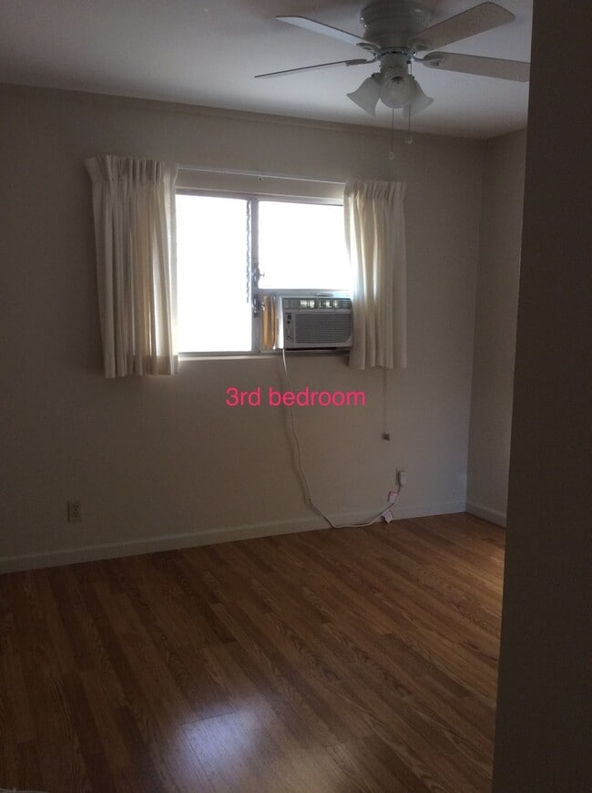Building Photo - Manoa House for rent