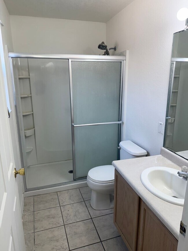 Building Photo - 629 Santa Fe Meadows Dr NE