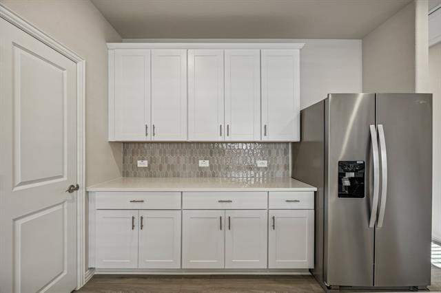 Building Photo - 805 Leavenworth Dr