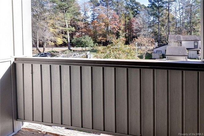 Building Photo - 8 Spring W