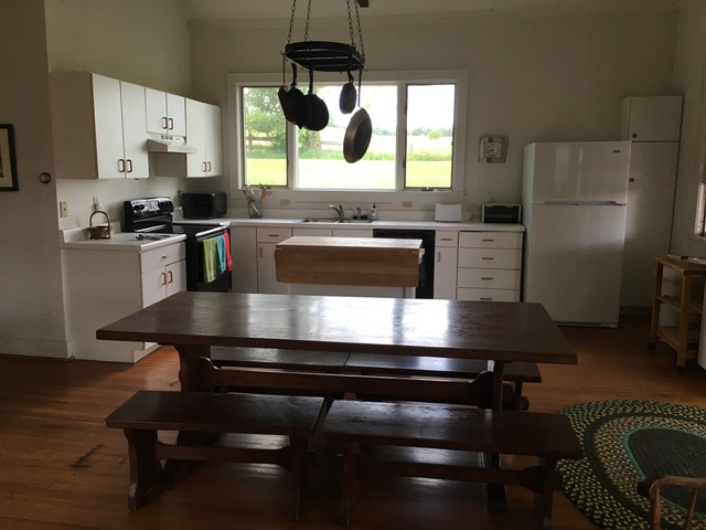 Building Photo - 36 Willowdale Farm Rd