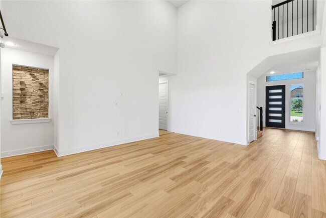 Building Photo - 24610 Bardona Way