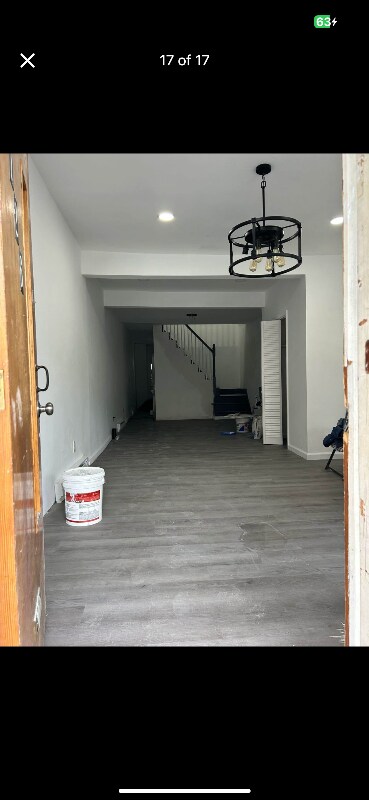 Building Photo - 726 E Centre St