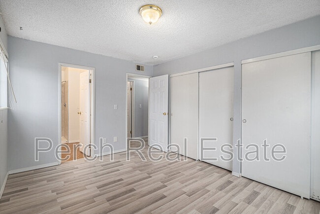 Building Photo - 14424 E Colorado Dr