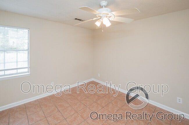 Building Photo - 3328 Meridian St N