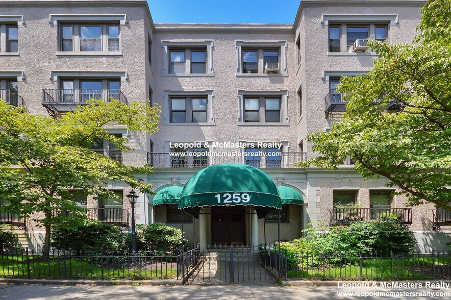 Building Photo - 1259 Commonwealth Ave