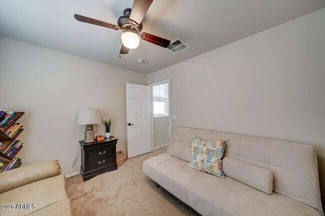 Building Photo - 29293 N Yellow Bee Dr