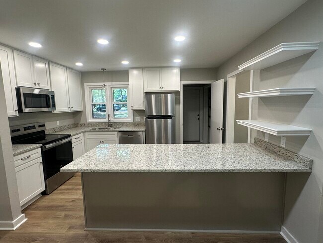 Building Photo - 3016 Giles Pl