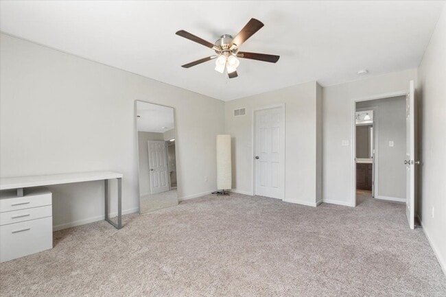 Building Photo - 2421 Eatherton Rd