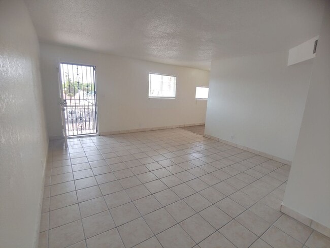 Building Photo - 5240 Pebble Beach Blvd
