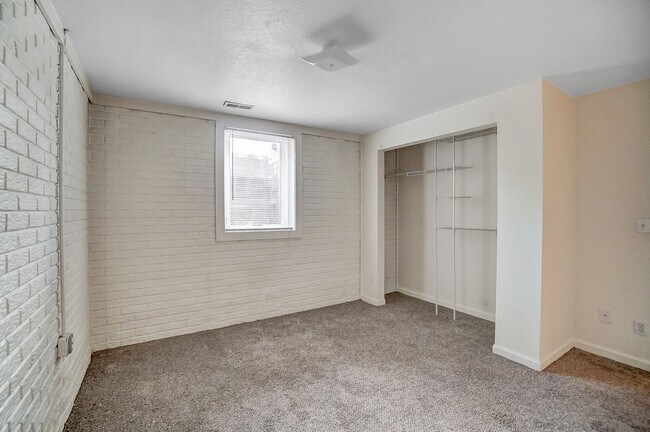 Building Photo - 3612 Willow Run Dr